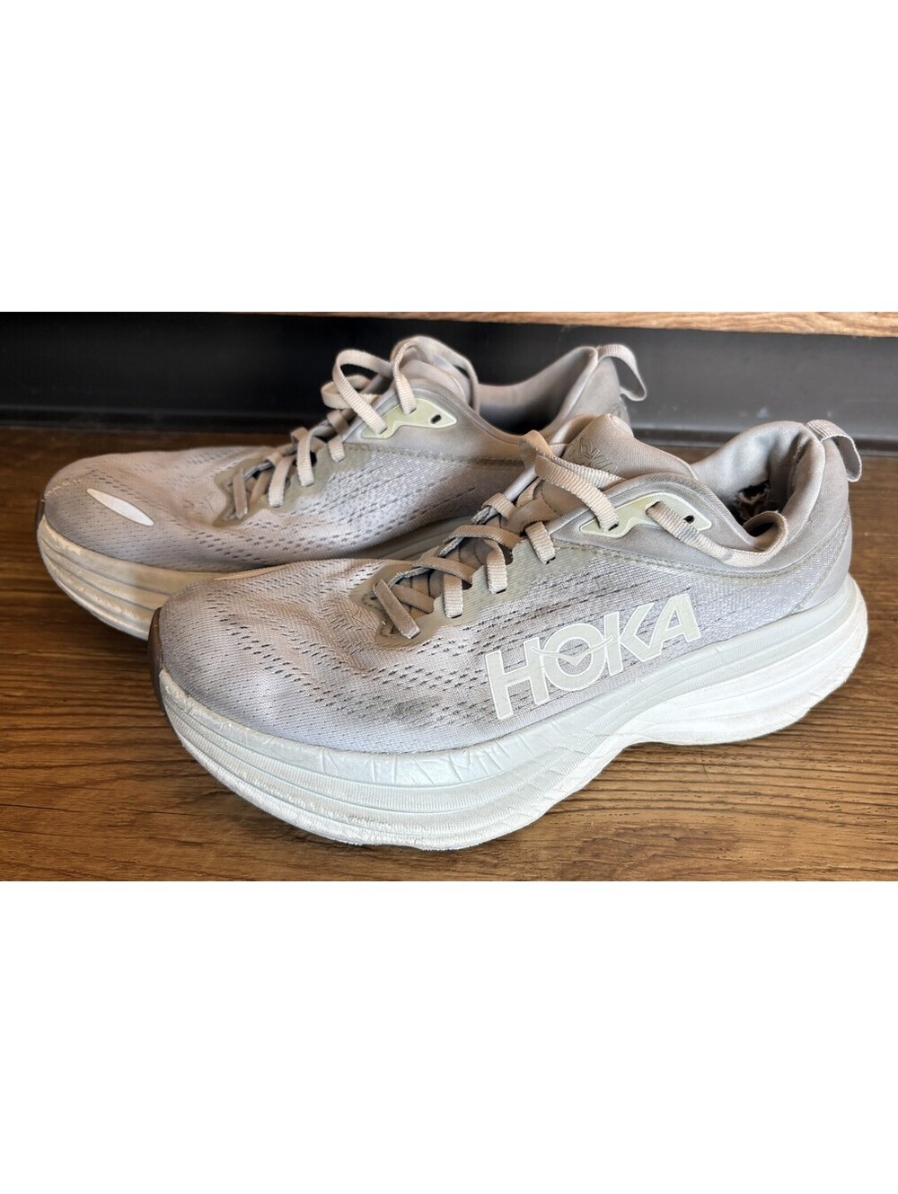 Hoka One One HOKA Bondi 8 White Women’s Size 9.5 Shoes Sneakers